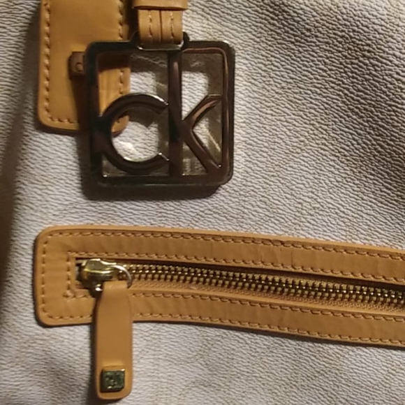 Calvin klein purse Never Used!!!!!!! - Picture 3 of 6